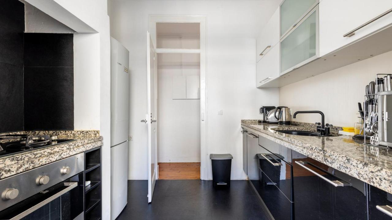 Luxury Apartment In City Centre - Avenida Da Liberdade Lisbon Bagian luar foto